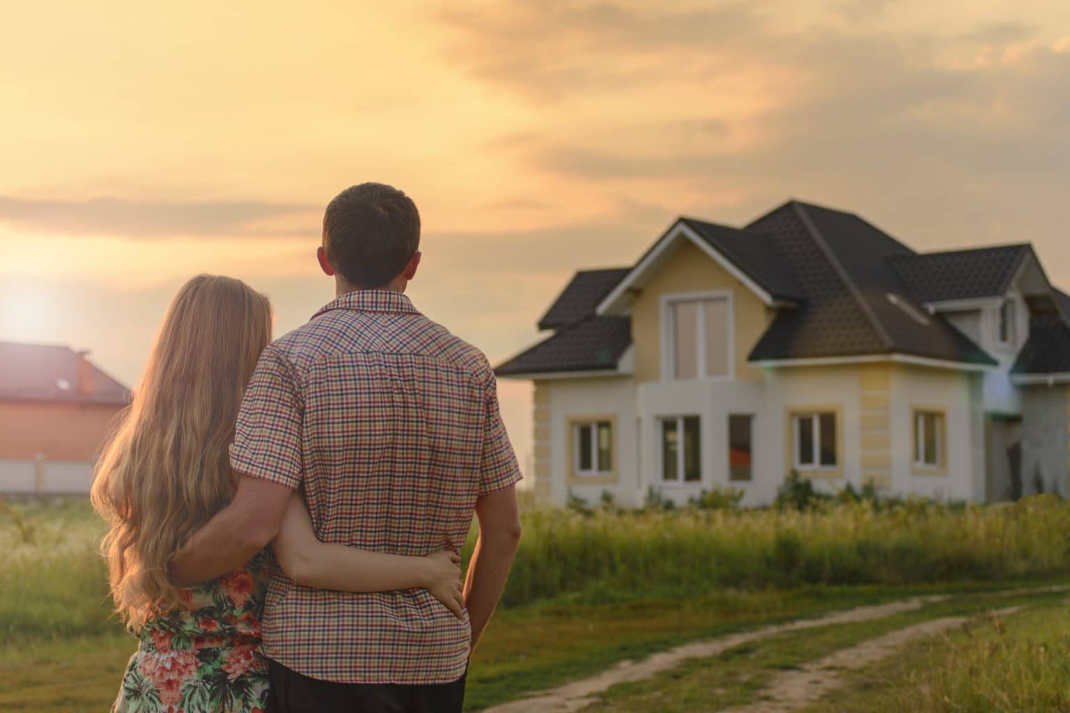 Couple,Looking,On,House buyers and sellers attend home inspections