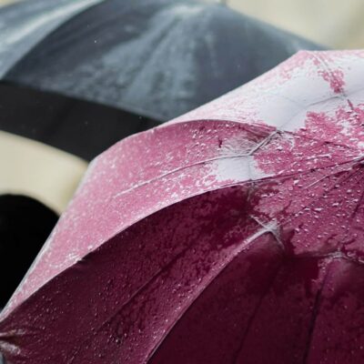 red umbrella symbolizing e&o insurance for home inspectors